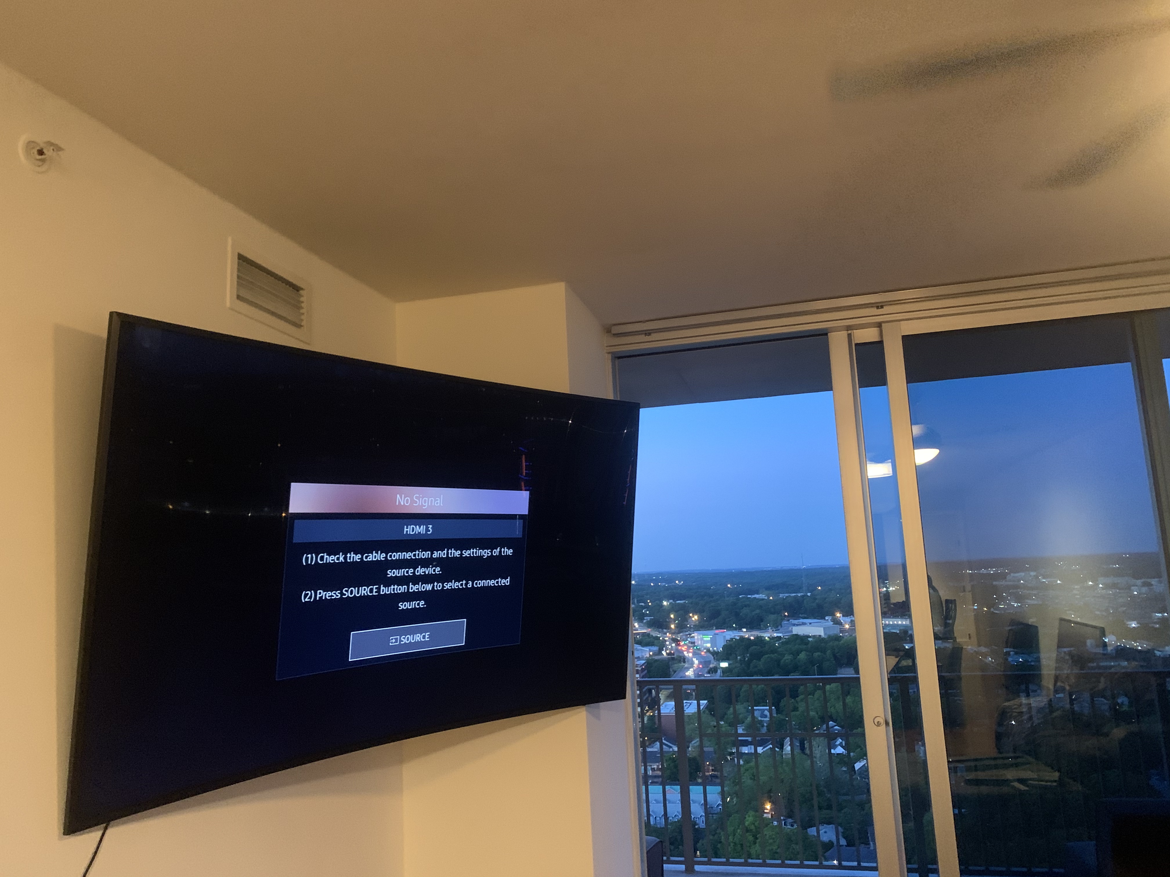 Tilting TV mounting on drywall wall in living room, Charleston SC